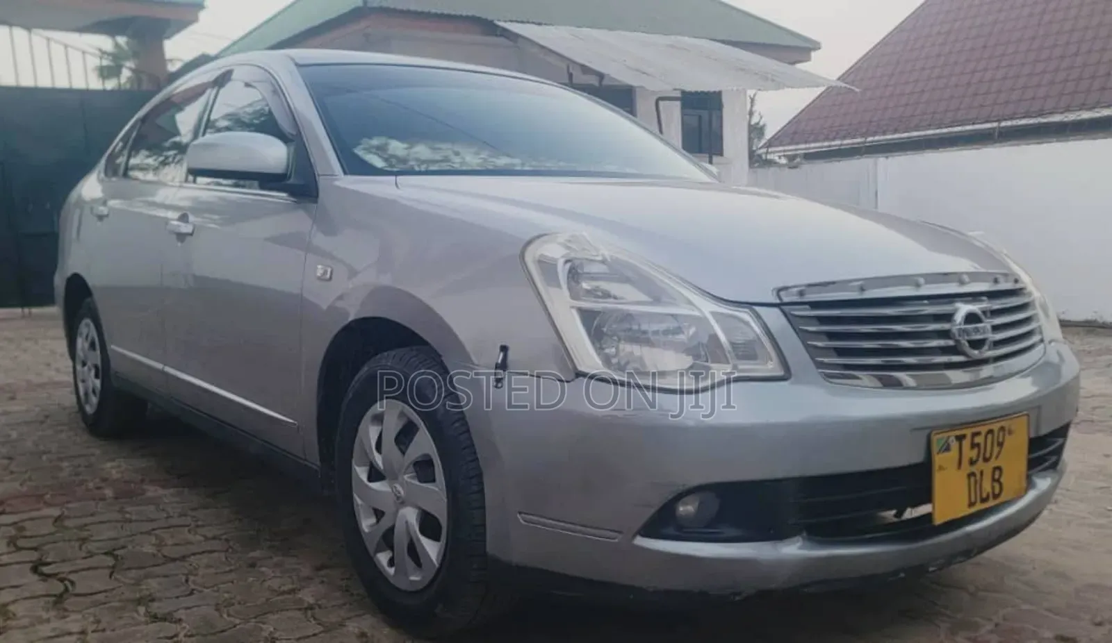 Nissan Bluebird 2002 Silver