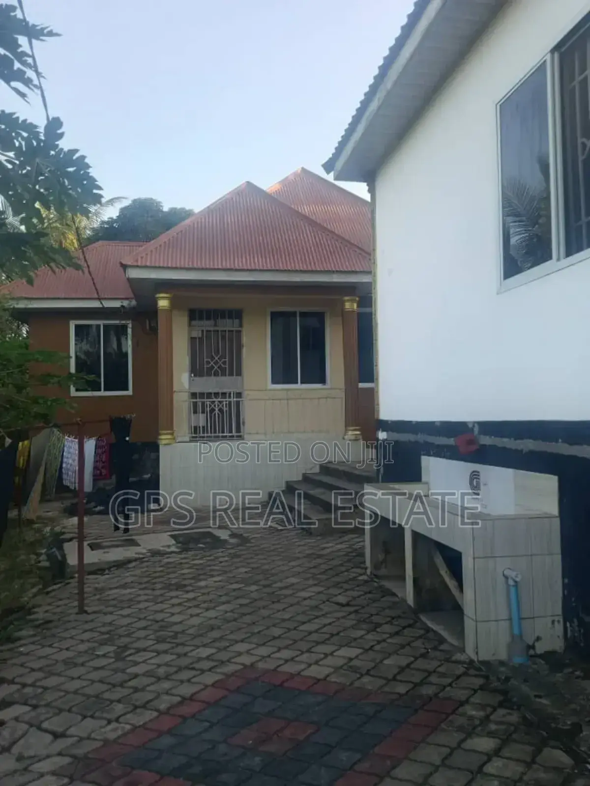 10bdrm House in Goba Mageti, Kinondoni for sale