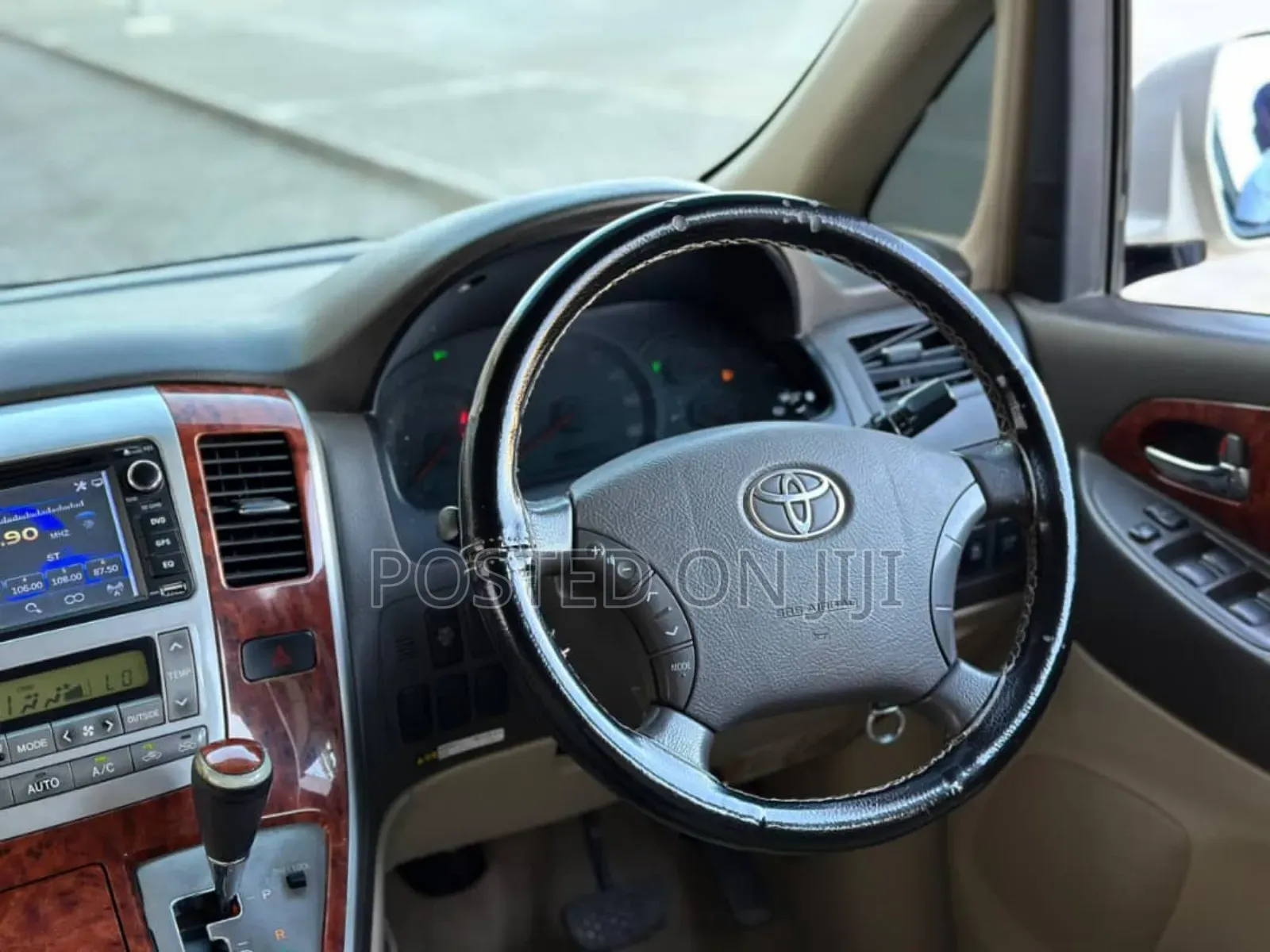 Toyota Alphard 2004 White