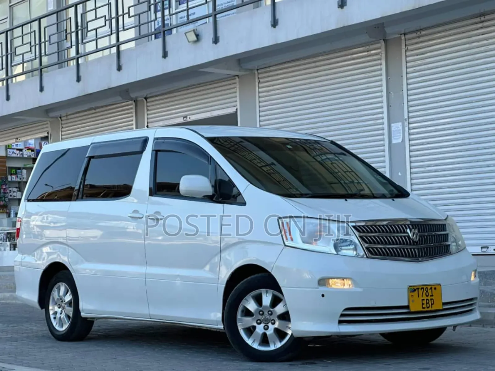 Toyota Alphard 2004 White
