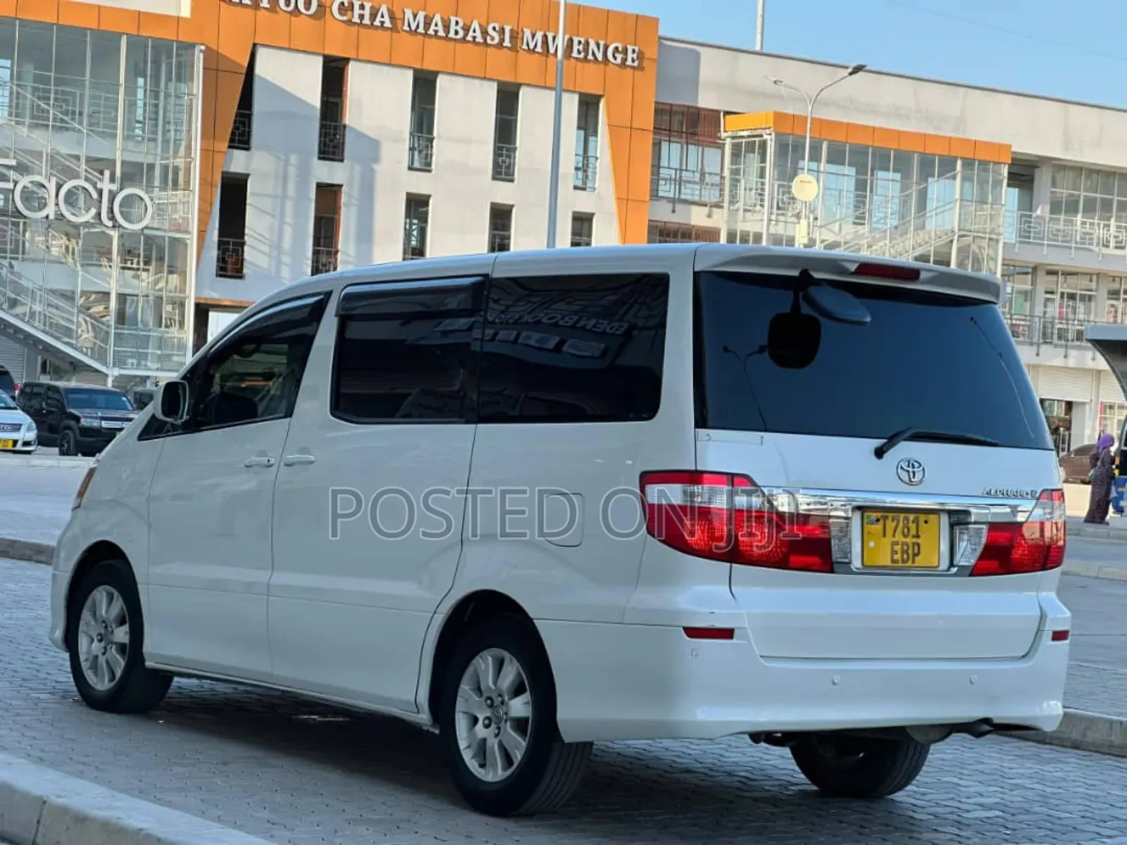 Toyota Alphard 2004 White