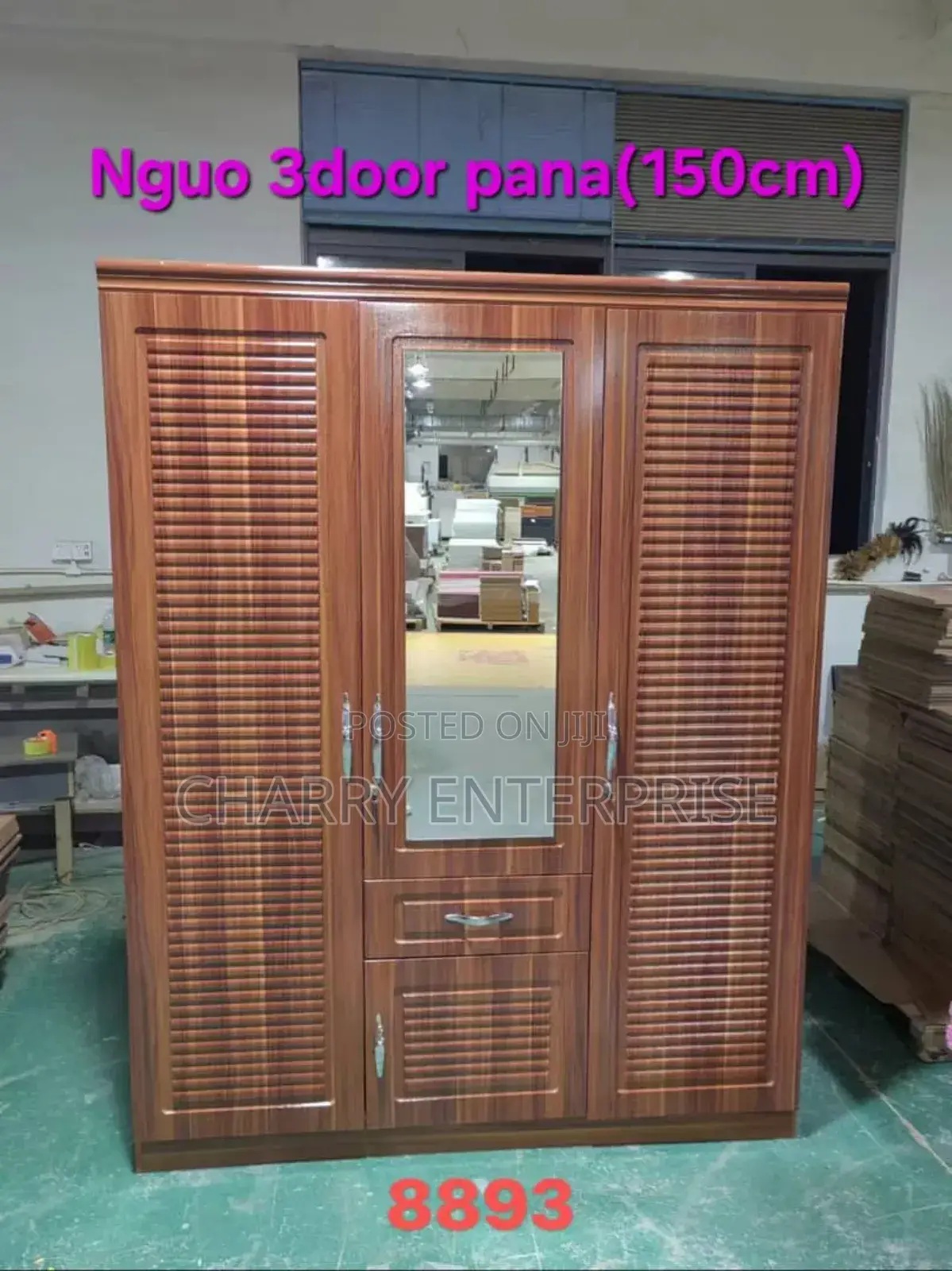 Kabati Pana La Nguo Wardrobe Yenye Nafasi Ya Kutosha