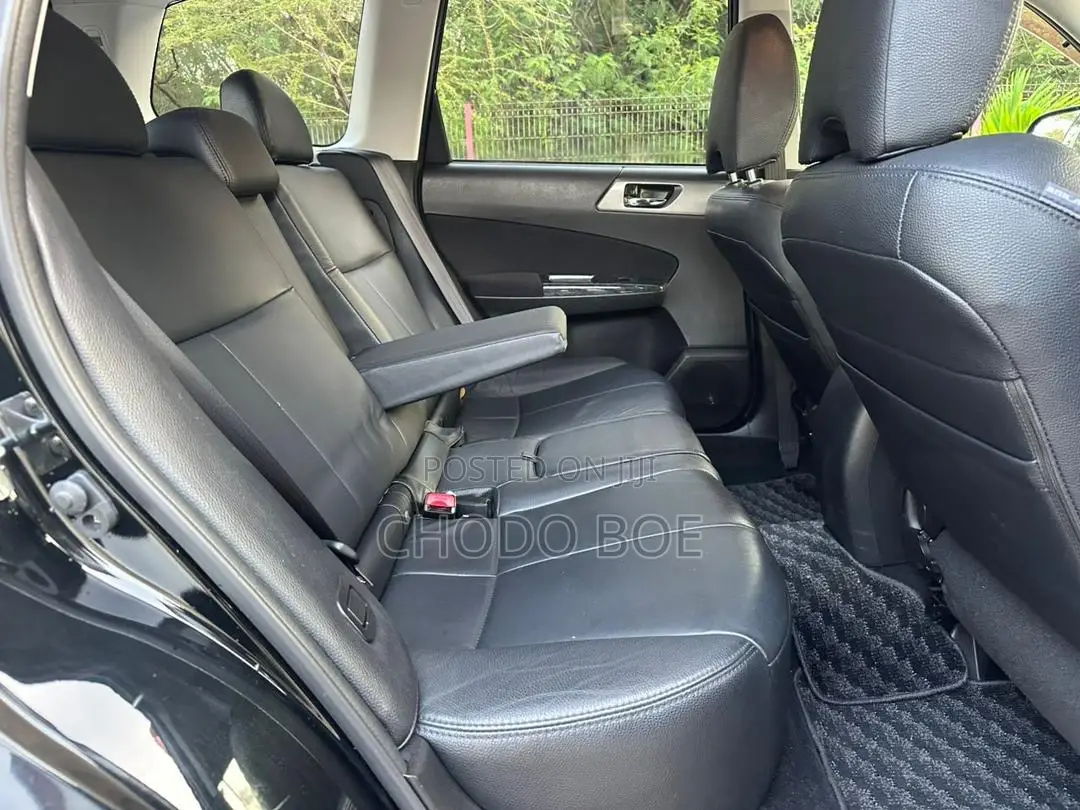 Subaru Forester 2011 Black