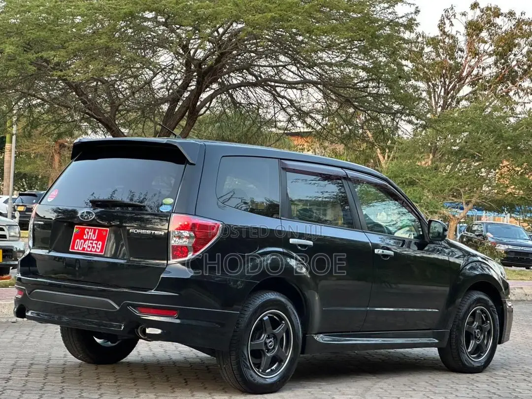 Subaru Forester 2011 Black