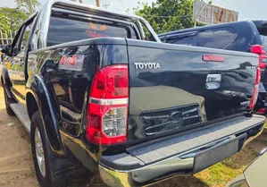 Toyota Hilux 2008 Black
