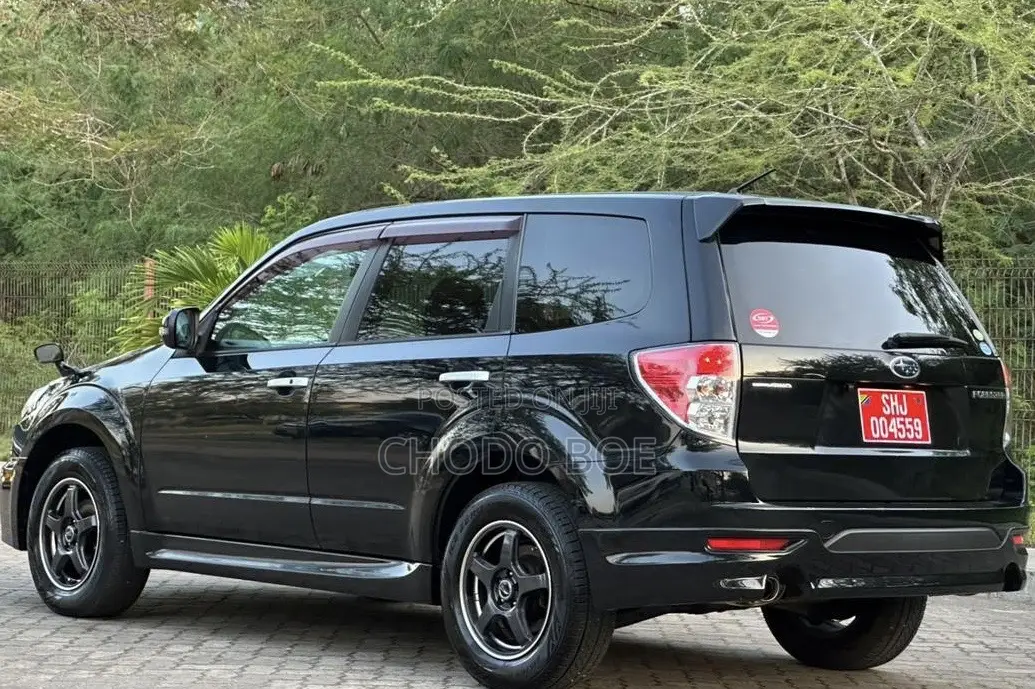 Subaru Forester 2011 Black
