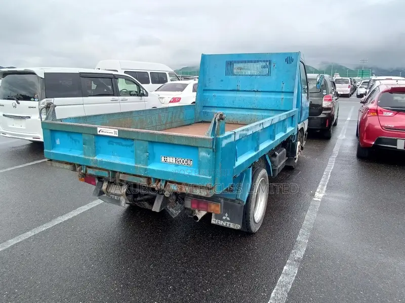 Mitsubish Canter Truck