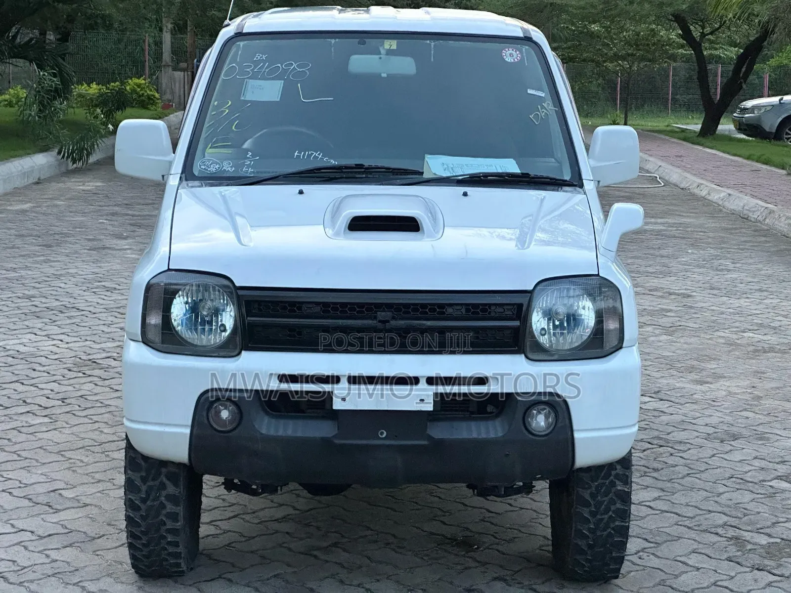 Suzuki Jimny 2002 White