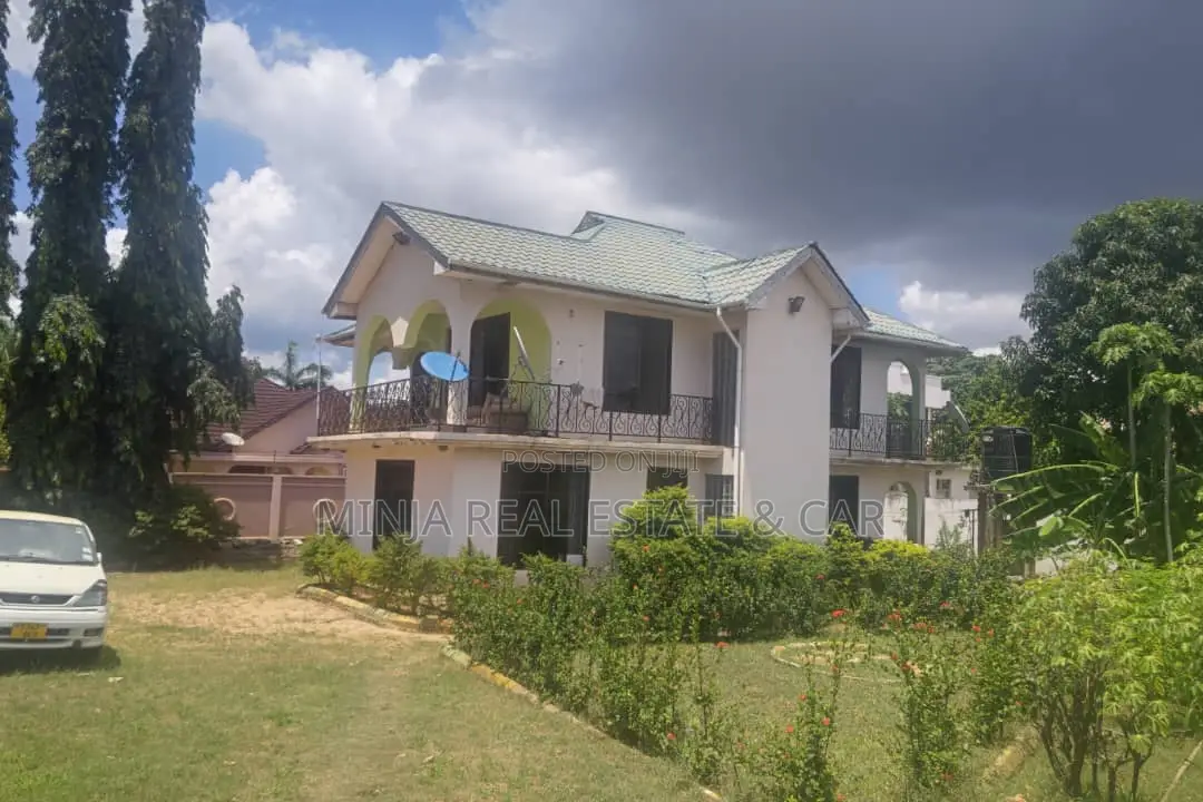 3bdrm House in Goba for sale