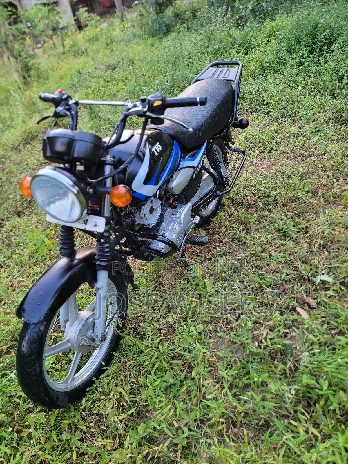 TVS HLX 125 2025 Black