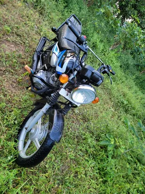 TVS HLX 125 2025 Black