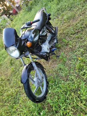 Bajaj Boxer 125 2025 Black