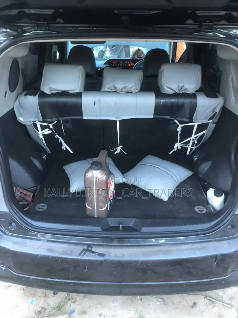 Toyota Corolla Rumion 2009 Black