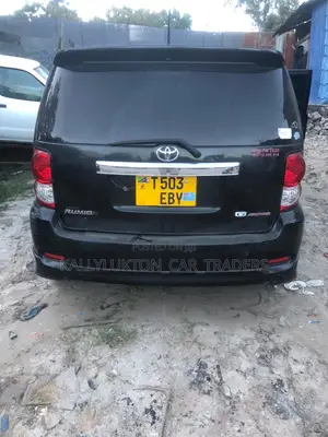 Toyota Corolla Rumion 2009 Black