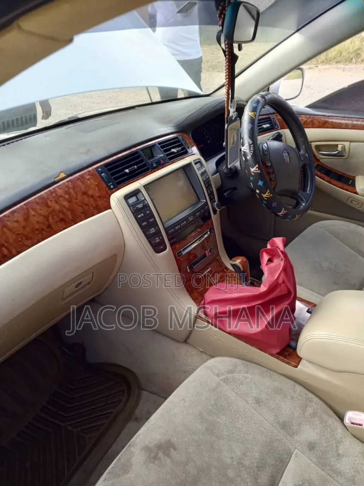 Toyota Crown 2006 White