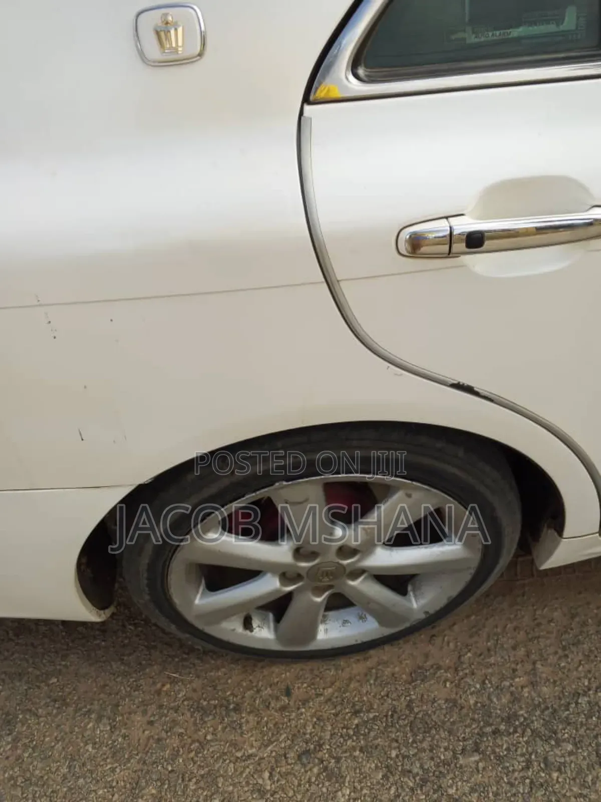 Toyota Crown 2006 White