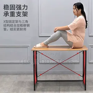 Folding Table Simple and Unique
