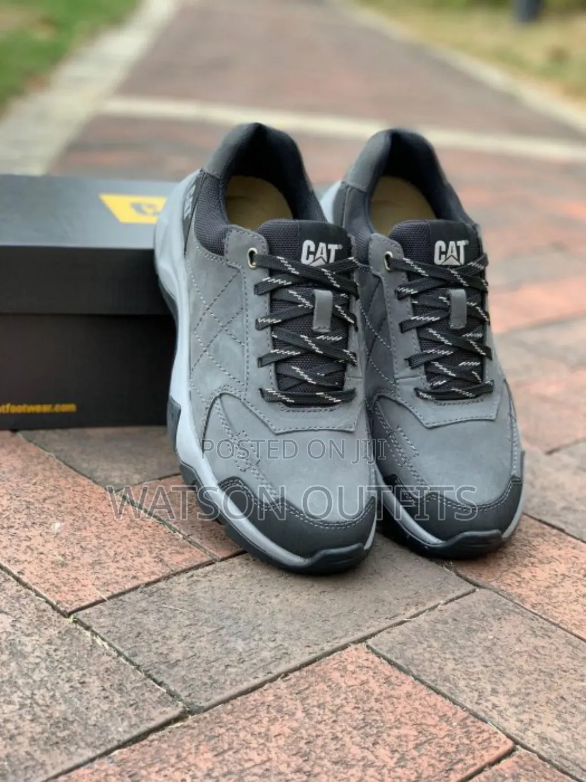 Men's Leather Shoes Low Cut and Resistant to Vibration