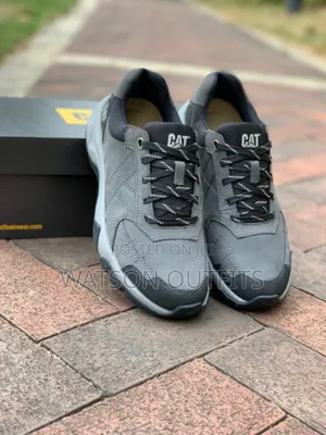 Men's Leather Shoes Low Cut and Resistant to Vibration