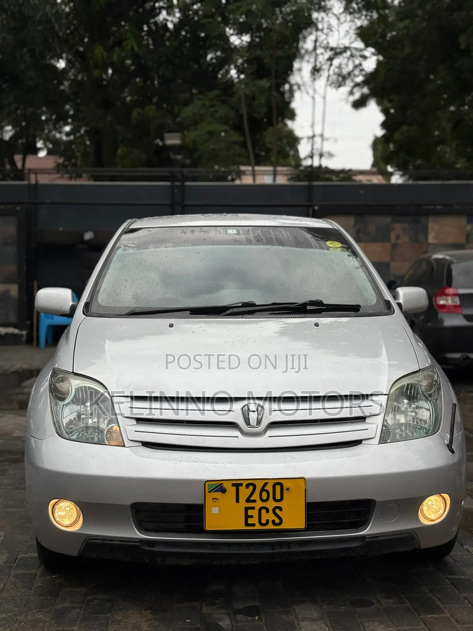 Toyota IST 2005 Silver