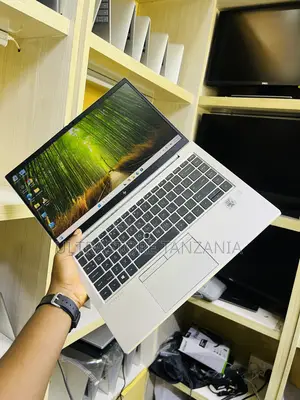 Laptop HP EliteBook 840 G7 8GB Intel Core I5 SSD 256GB