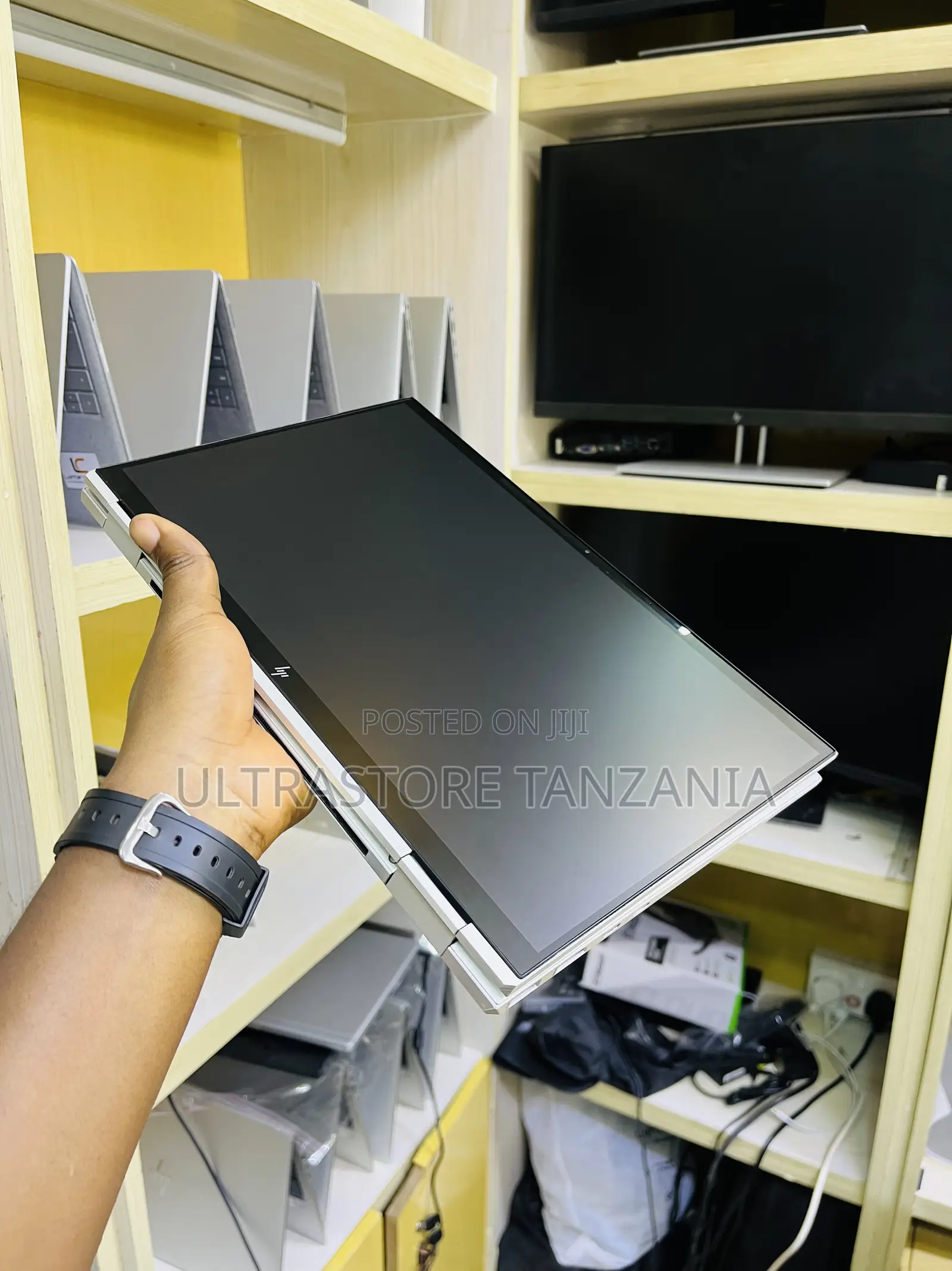 New Laptop HP EliteBook X360 1030 G8 16GB Intel Core I7 SSD 512GB