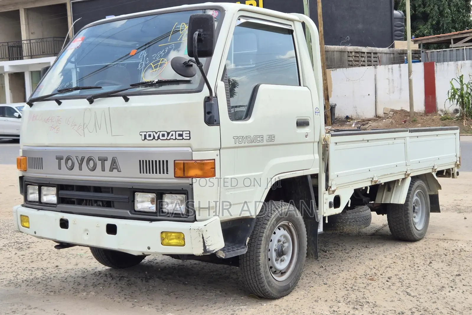 Toyota Toyoace Truck 1.5 Tonnes Spring Juu Nyuma Na Mbele.