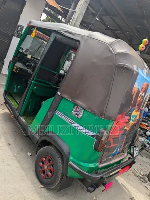TVS King Deluxe Plus iTouch Start 2023 Green