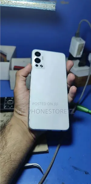 New Infinix Hot 12 128 GB White
