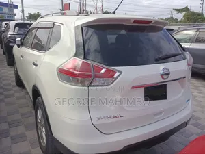 Nissan X-Trail 2015 White