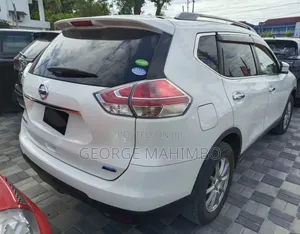 Nissan X-Trail 2015 White