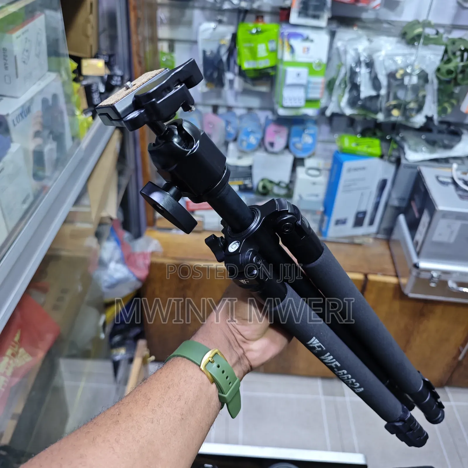 Weifeng Professional Wf-6662a Ball Head Tripod.