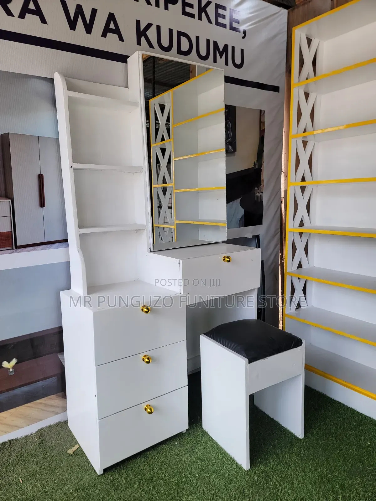 Dressing Table Classic Sana Kioo Slider