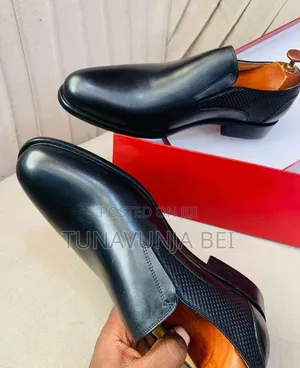 Cracks Leather Shoes 
