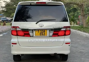Toyota Alphard 2004 White