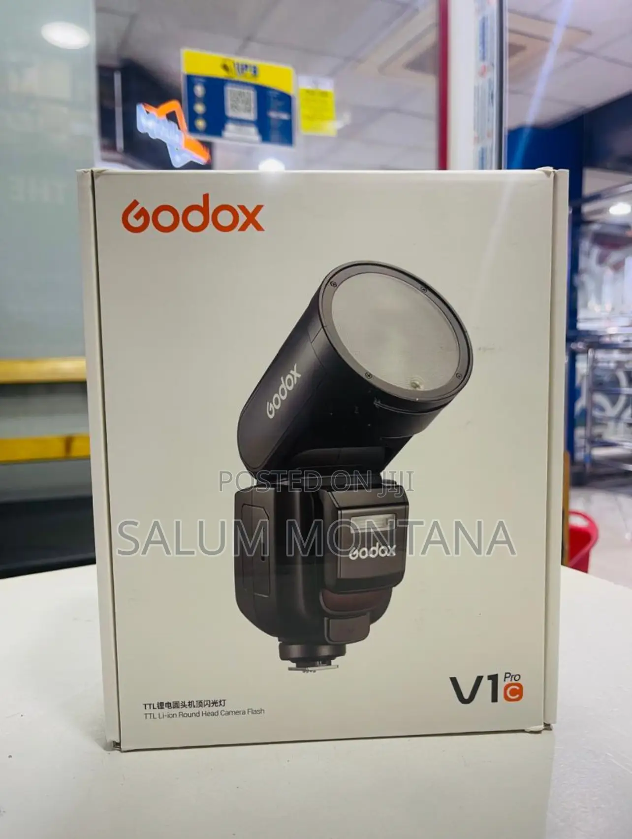 Godox V1 Pro