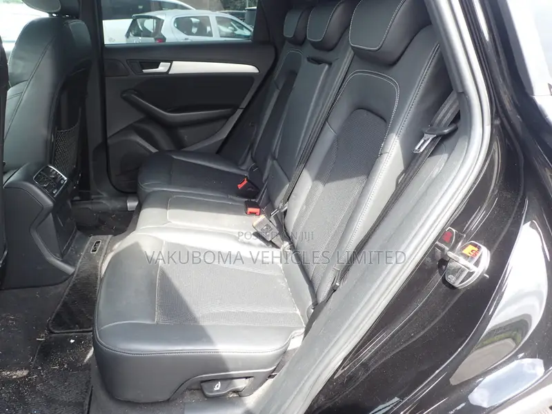 Audi Q5 2015 Black