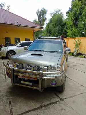 Nissan Navara 2005 Silver