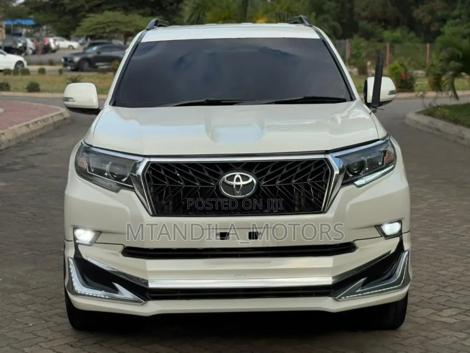 Toyota Land Cruiser Prado 2.8 2021 White