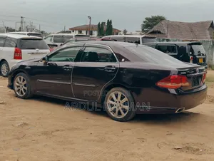 Toyota Crown 2010 Burgundy