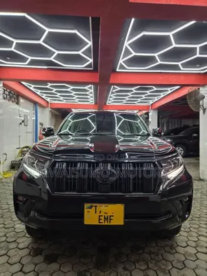 Toyota Land Cruiser Prado 2012 Black