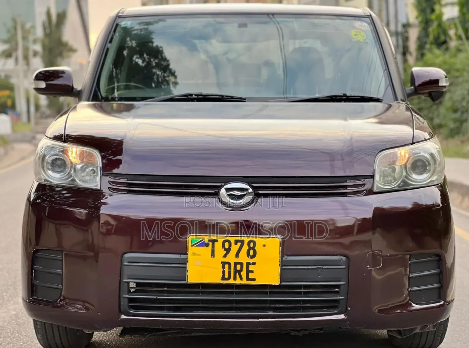 Toyota Corolla Rumion 2010 Burgundy