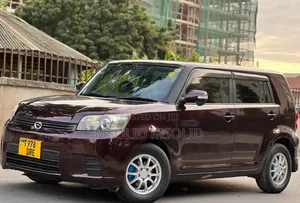 Toyota Corolla Rumion 2010 Burgundy