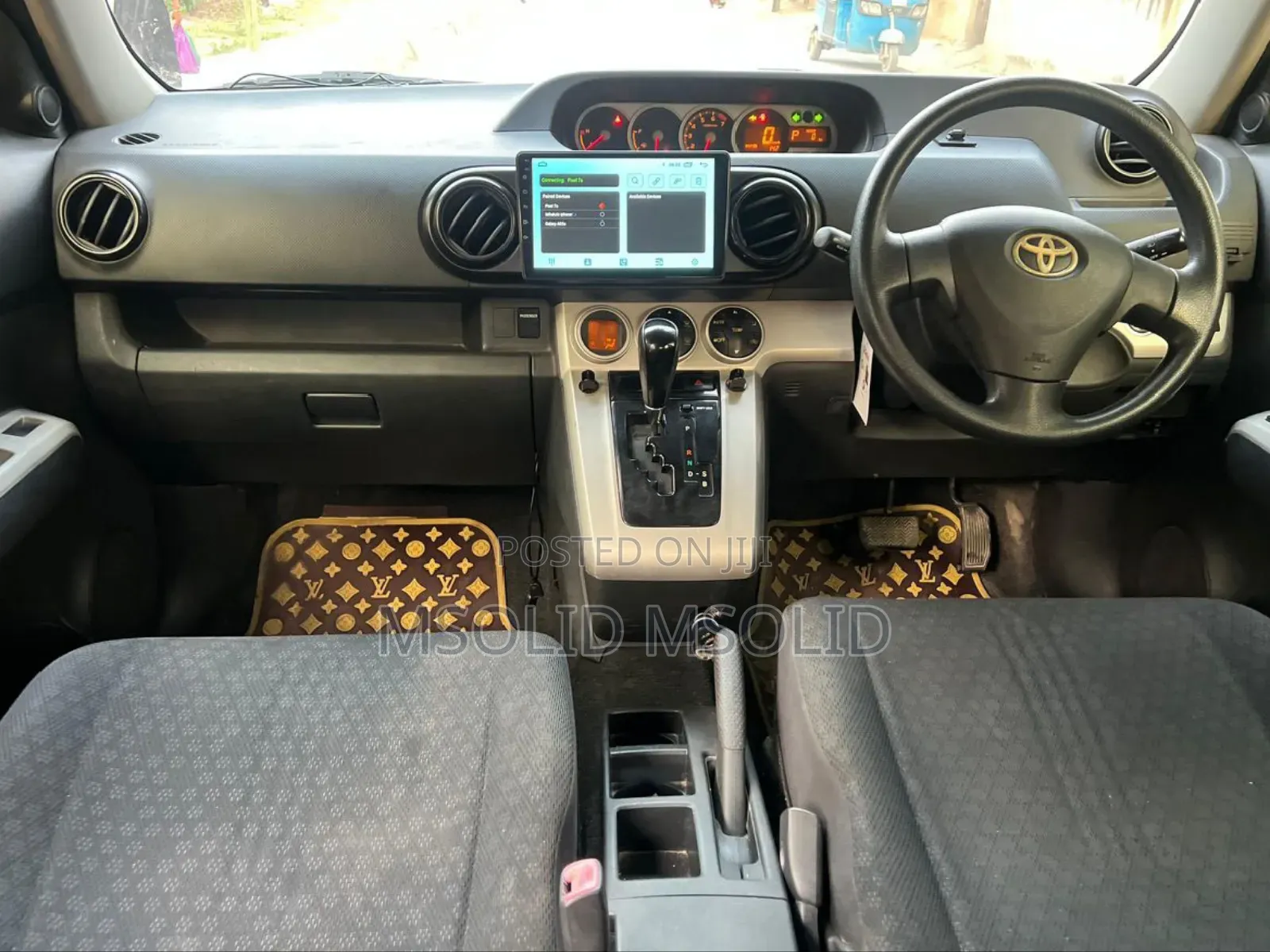 Toyota Corolla Rumion 2010 Burgundy