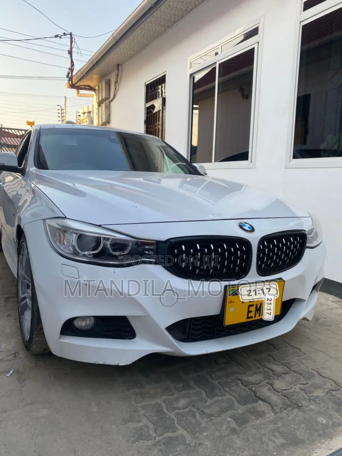 BMW 3 Series 325xi X-Drive AWD 2013 White