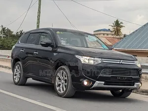 Mitsubishi Outlander ES 4dr SUV (2.4L 4cyl CVT) 2015 Black
