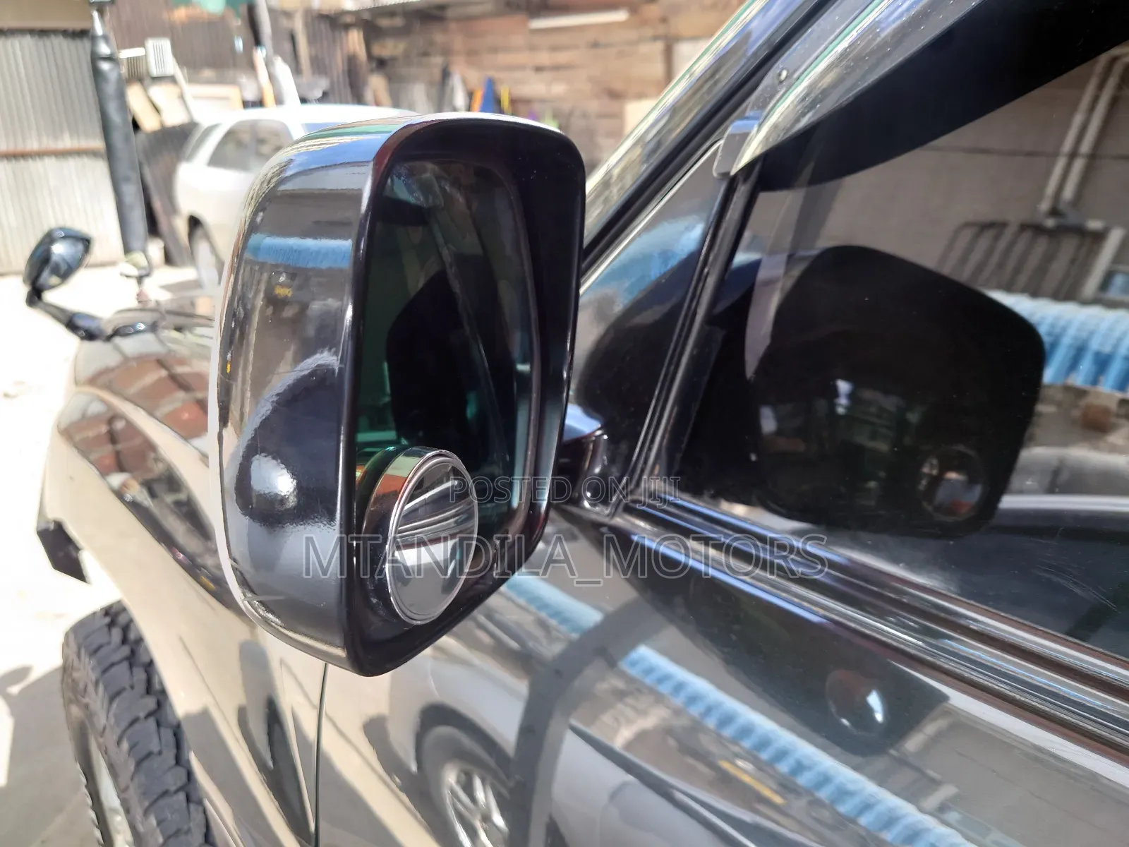Toyota Land Cruiser 2001 Black