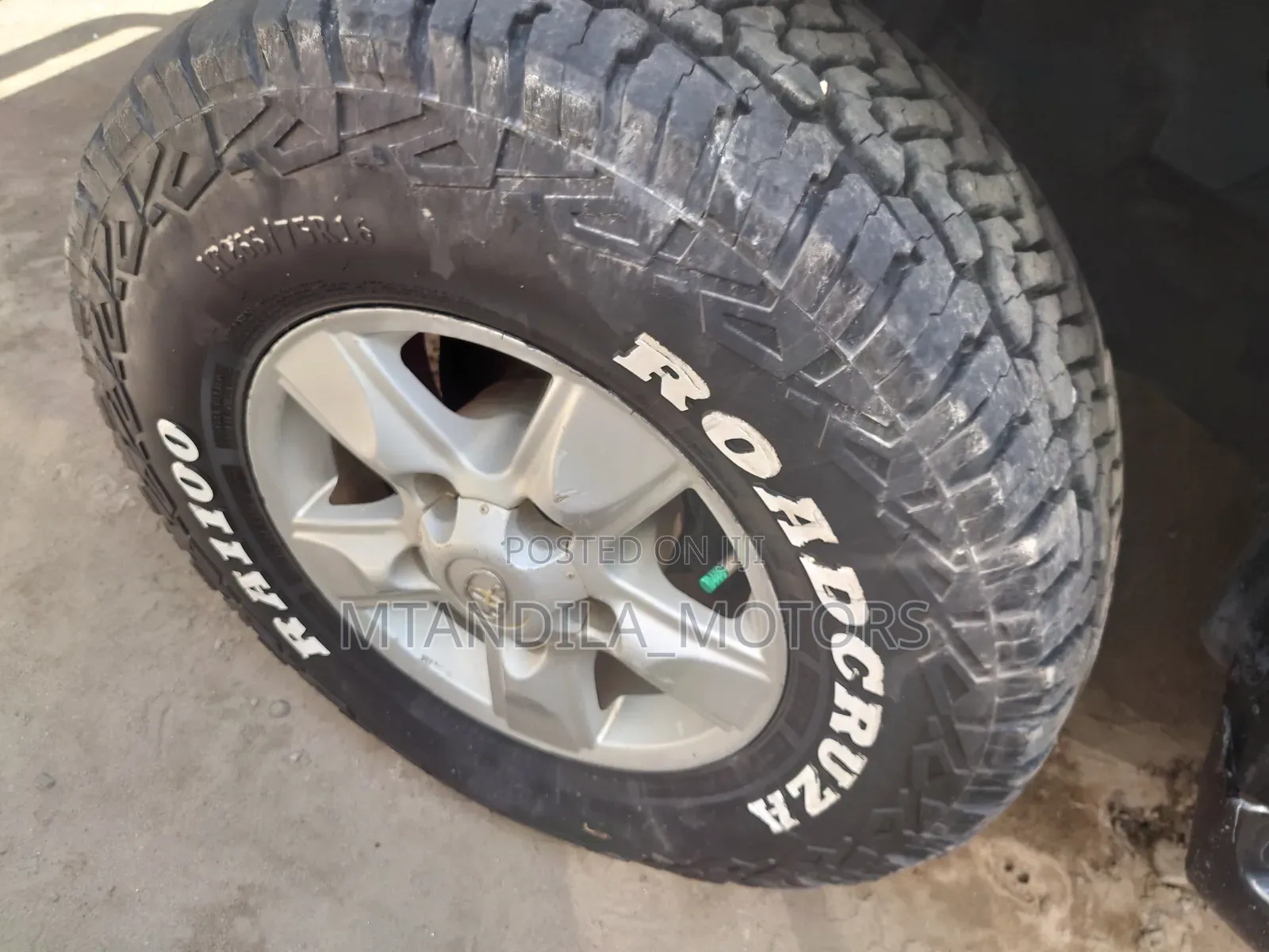 Toyota Land Cruiser 2001 Black