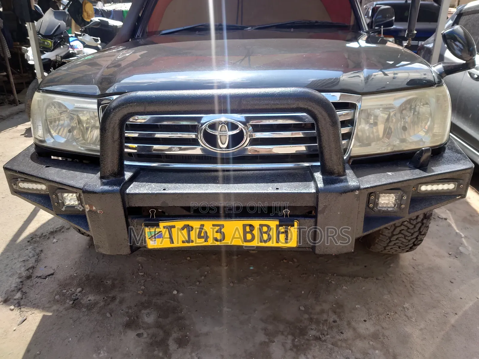 Toyota Land Cruiser 2001 Black
