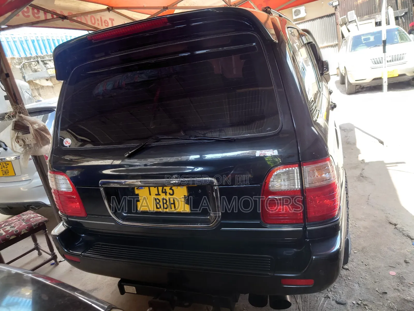 Toyota Land Cruiser 2001 Black